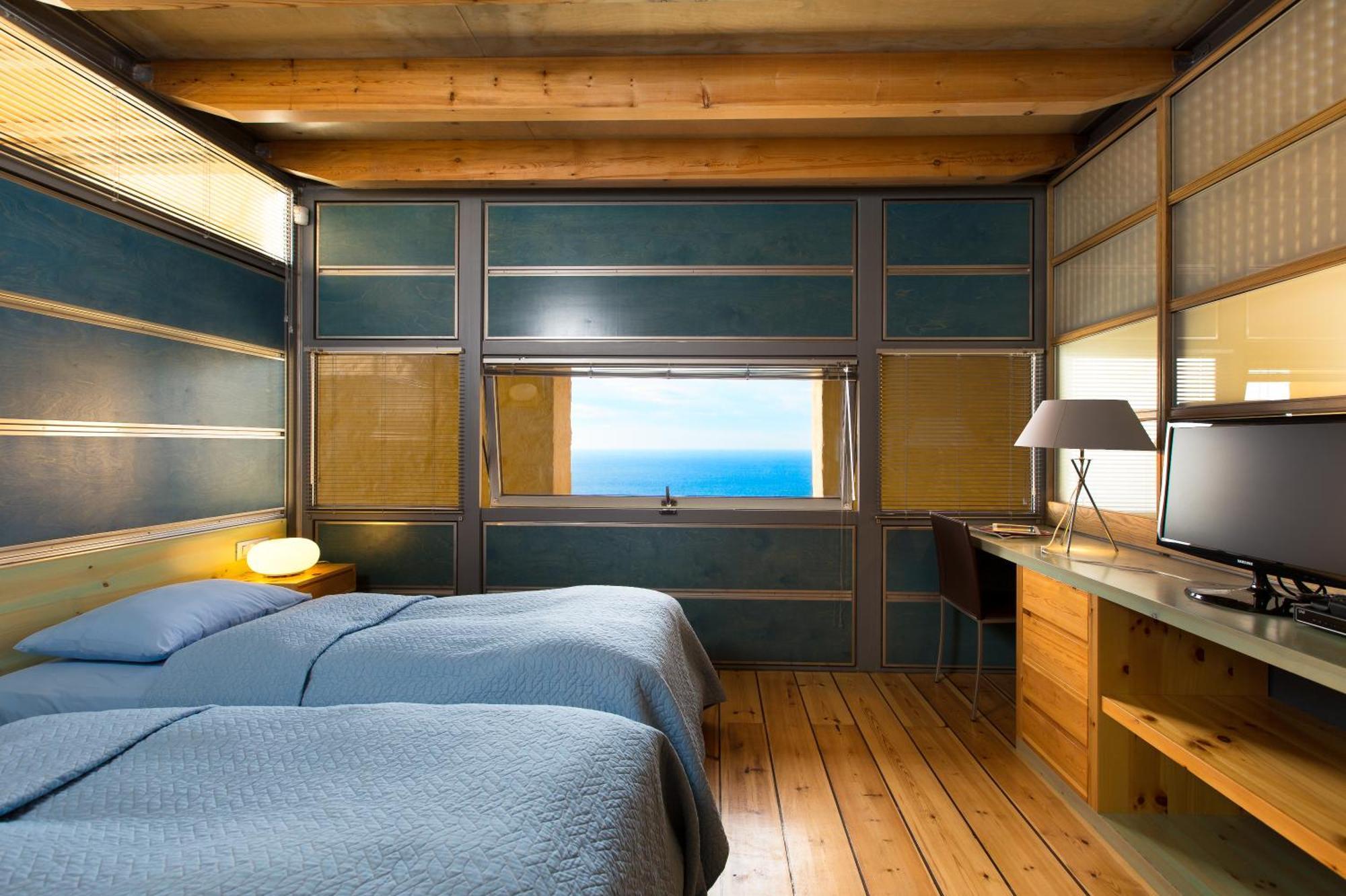 Beachfront Ravdoucha Epavlis Eleni Villa - Pool, Hot Tub, Gym, Sauna, Private Parking, Wifi Chania  Bagian luar foto